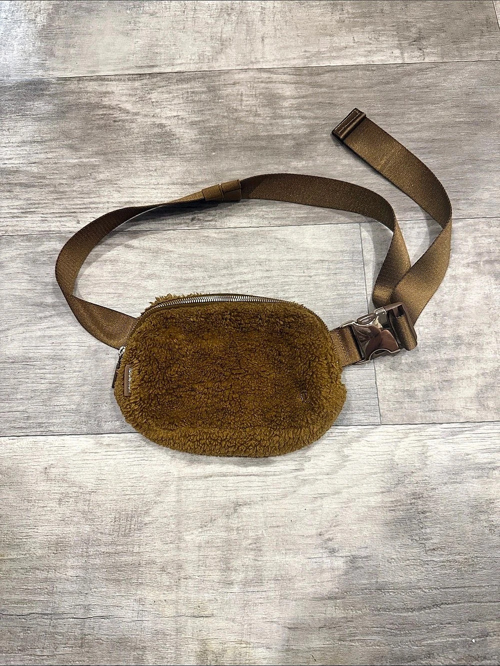 lululemon Everywhere Fleece Belt Bag 1L Brown Shoulder Bag